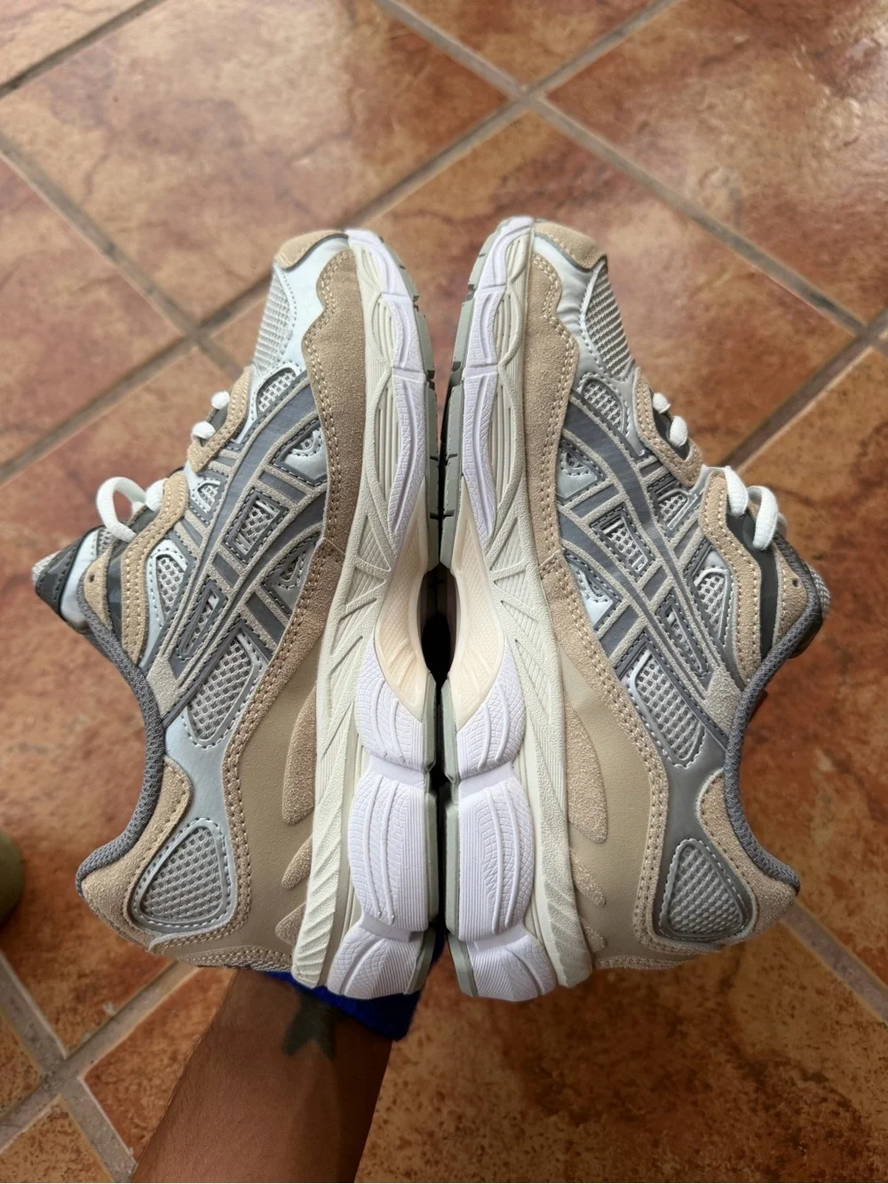 Asics Beige Gray White Men's Running Sneakers